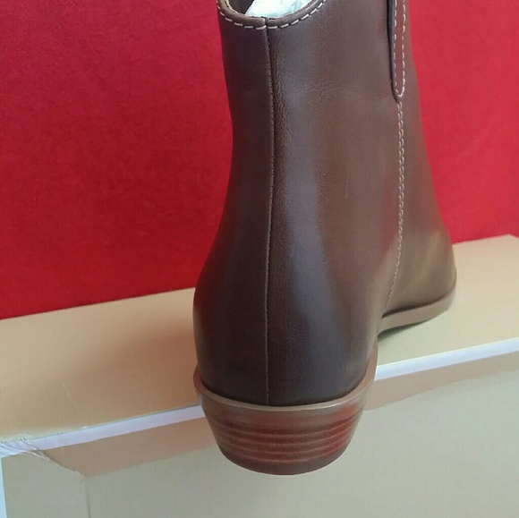 Michael Kors Ashton Brown Leather BootsNEW - Picture 4 of 8